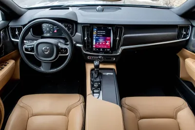 V90 Cross Country